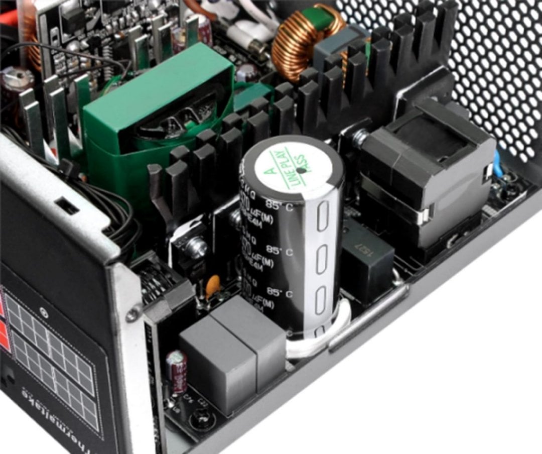 Thermaltake Smart DPS G Gold 750W Digital Power Supply-Japanese Capacitors