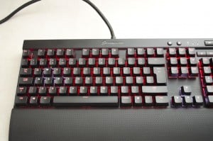 Corsair K70 RGB Mechanical Keyboard_3