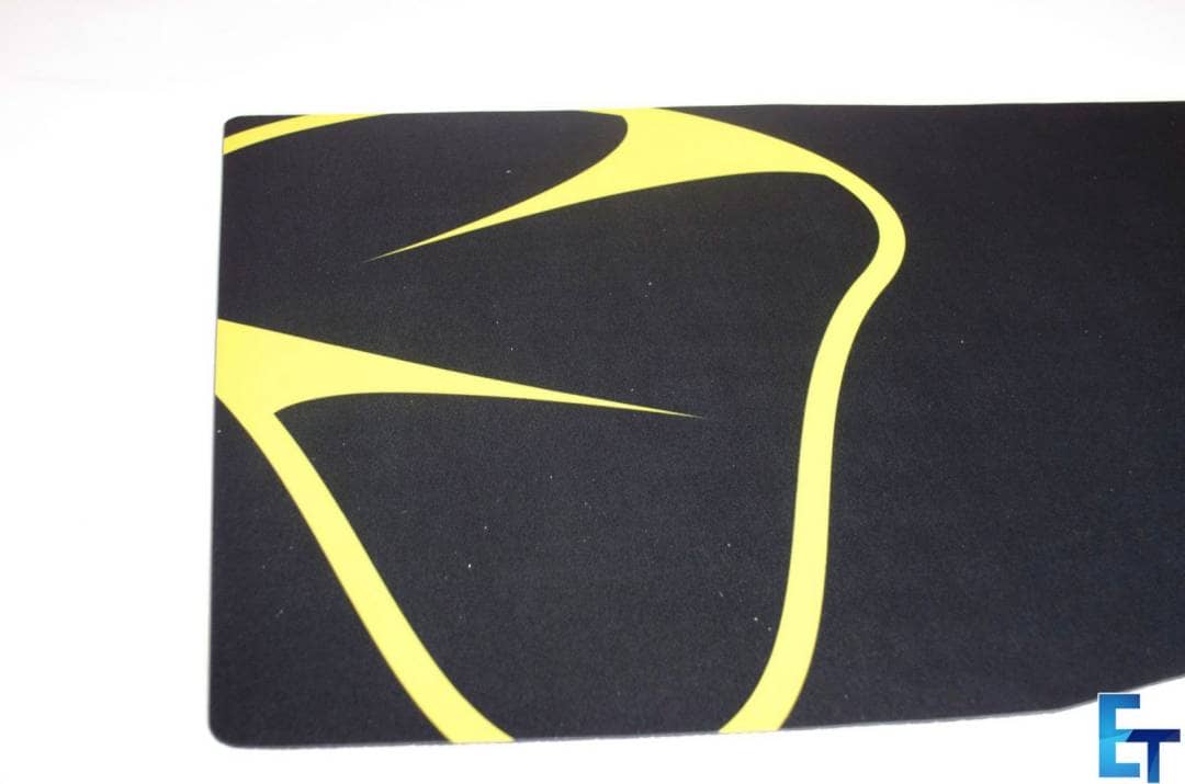MIONIX-SARGAS-XLSoft-Gaming-Mouse-Pad_1
