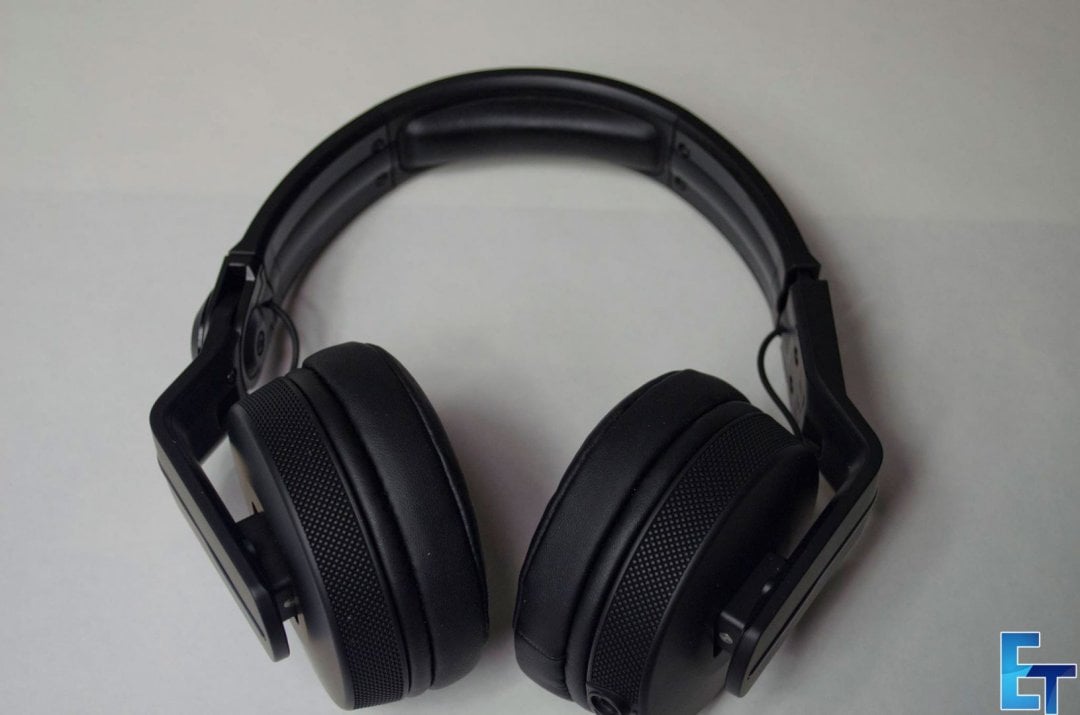 Pioneer-HDJ-700-Headphones-Review_7