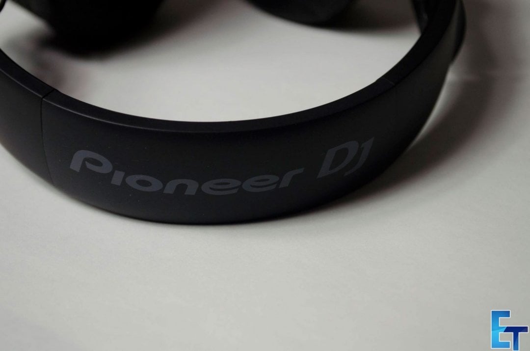 Pioneer-HDJ-700-Headphones-Review_9