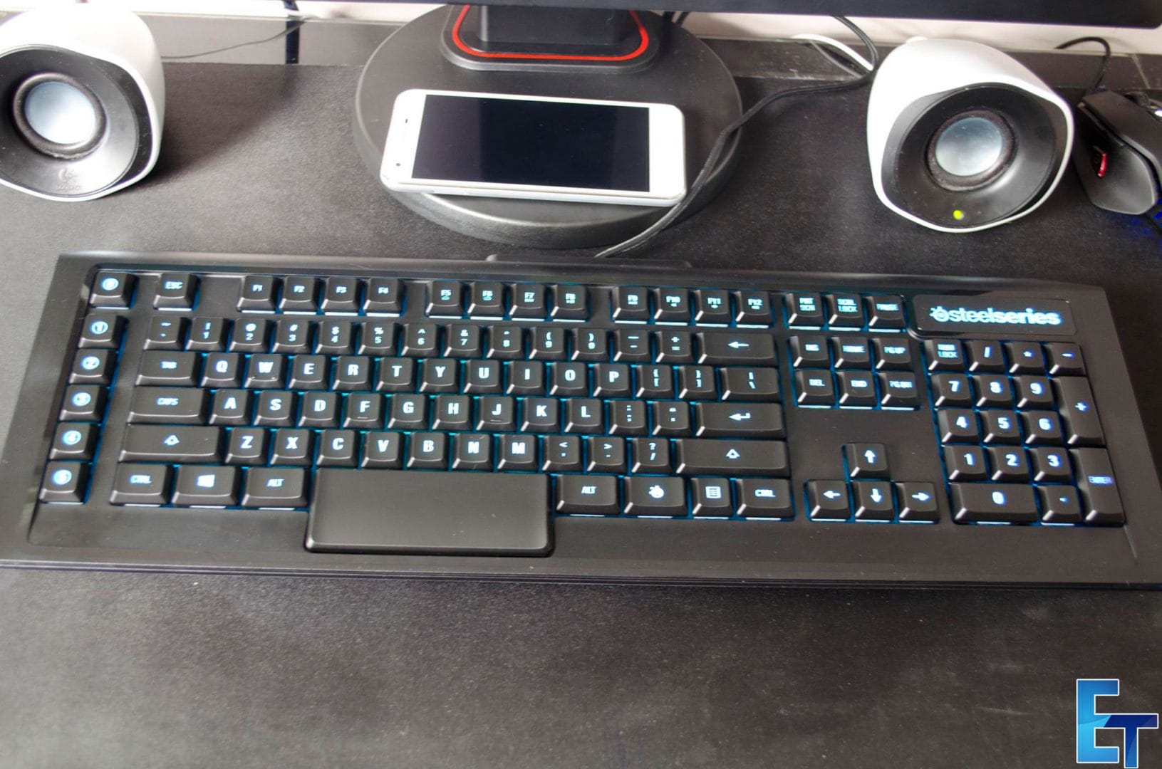 steelseries lapboard