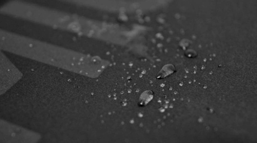 Water repellent surface
