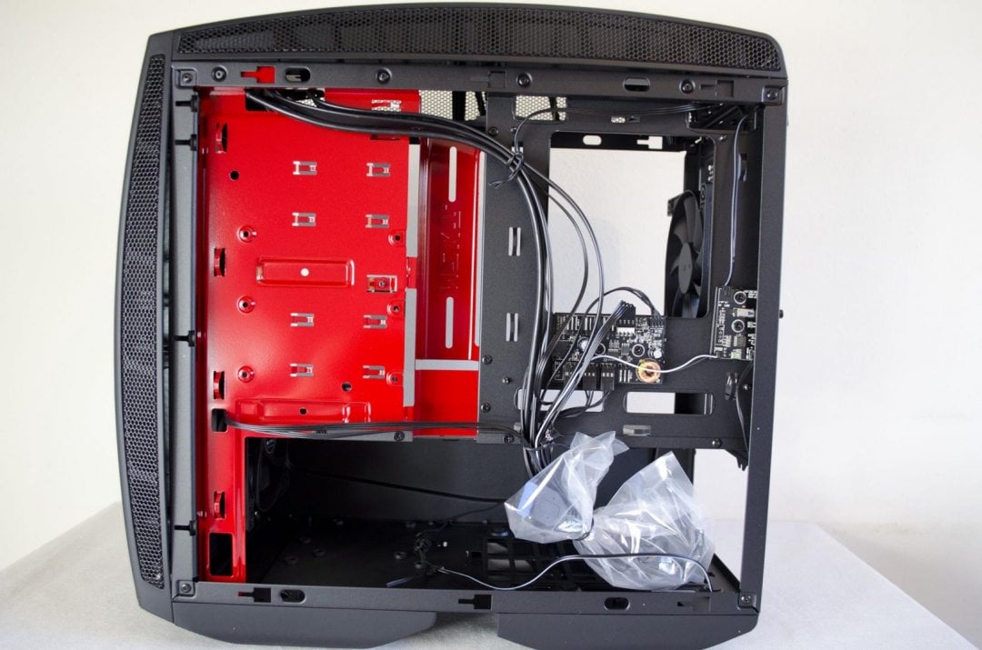 nzxt manta pc case review_10