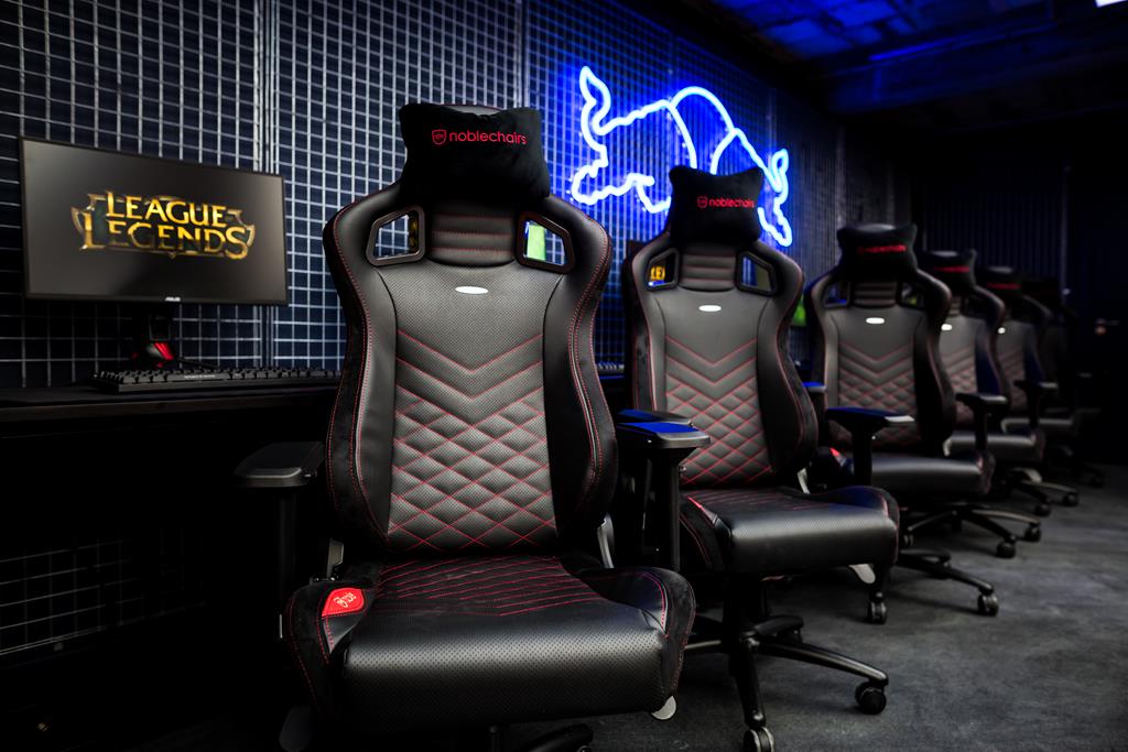 Red Bull Gaming Sphere Partners noblechairs for the largest public esports studio in UK - EnosTech.com
