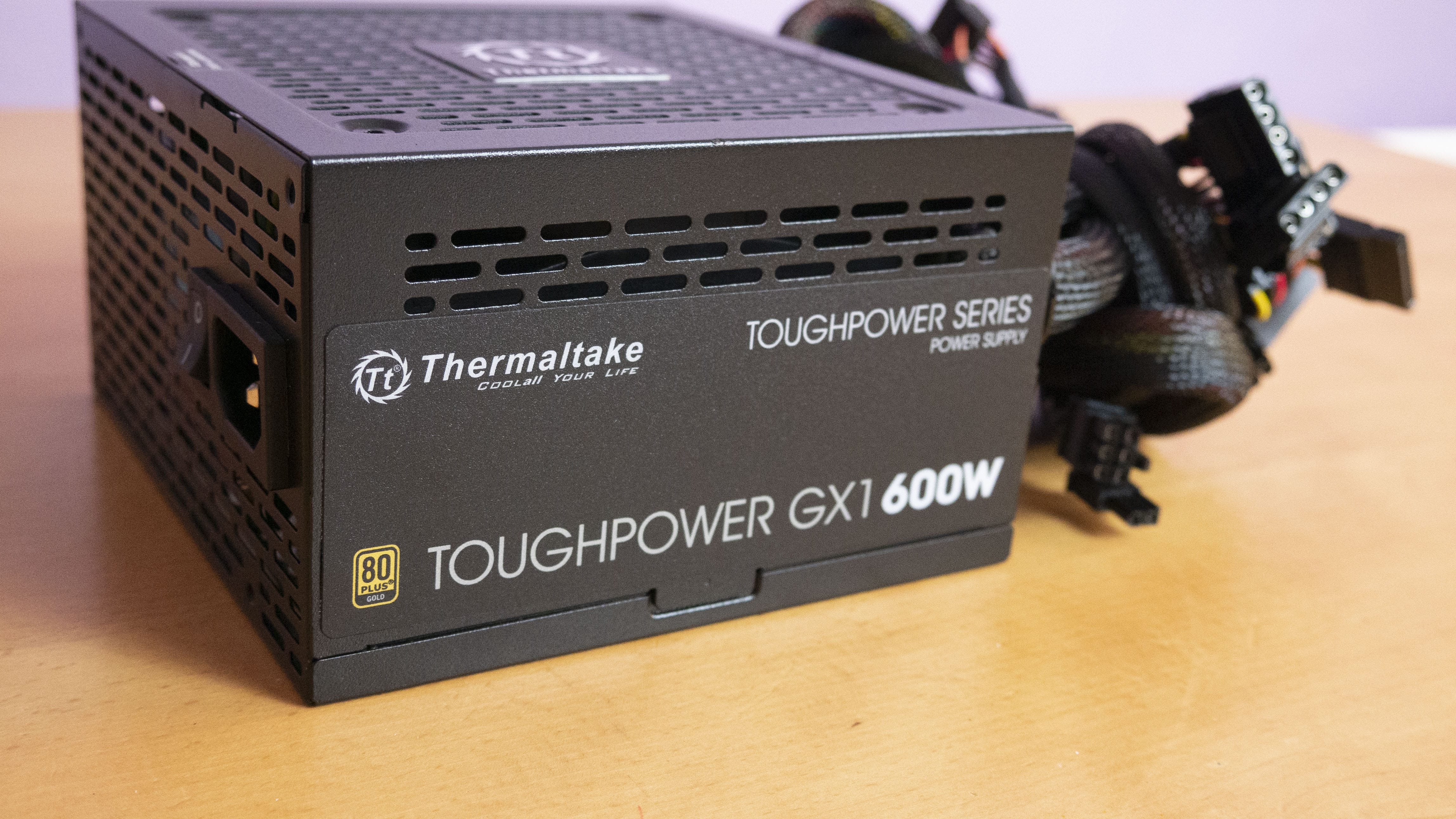 Toughpower gold. Thermaltake Toughpower gx1 RGB 700w. Thermaltake Toughpower gx1 700w. Thermaltake Toughpower gx1 600w. Thermaltake 600w Toughpower AP.