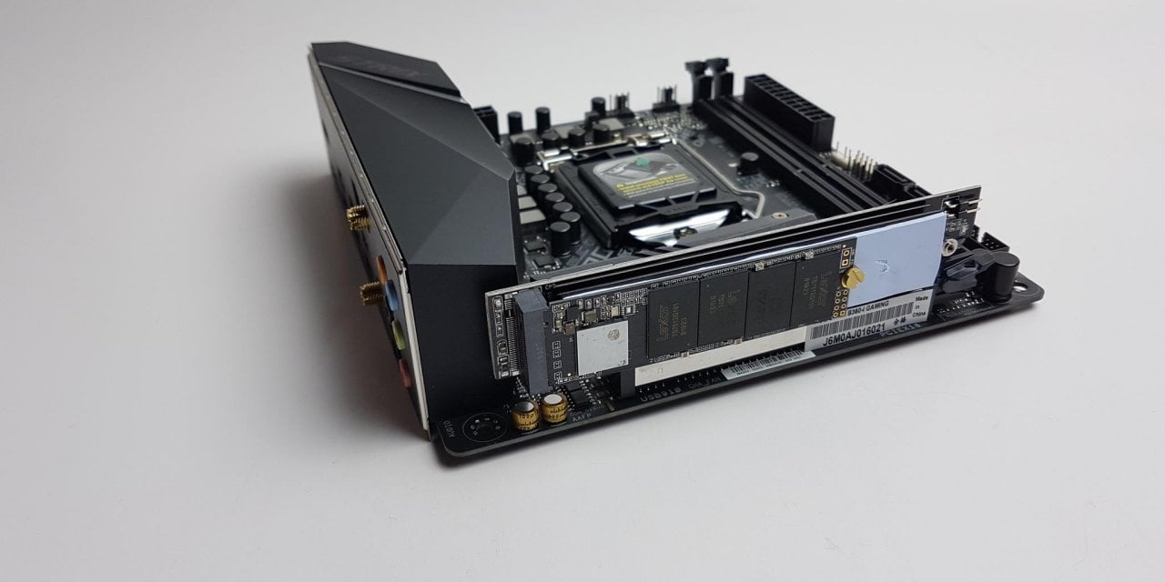 SilverStone SST-ECM26 PCIe X4 Adapter for M.2 SSD Review